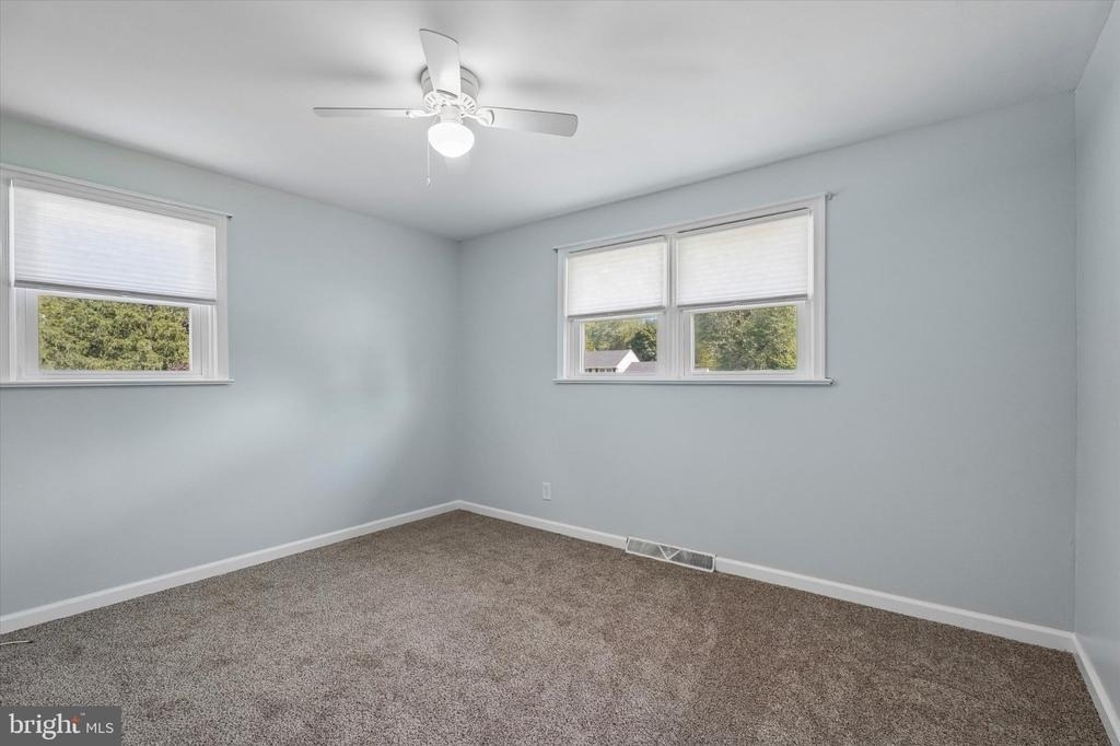 2176 Meadowview Drive - Photo 18