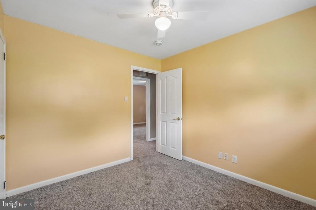 2176 Meadowview Drive - Photo 17