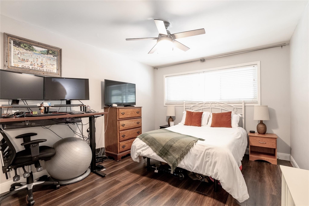 1210 Windsor Rd - Photo 9