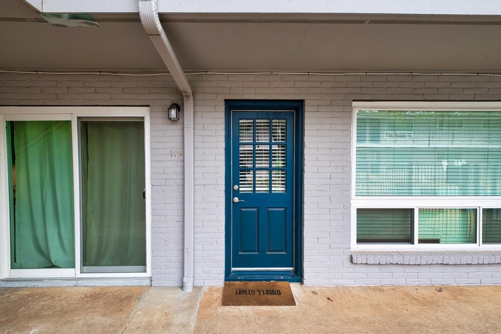 1210 Windsor Rd - Photo 10