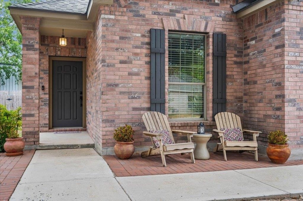 1109 Zacharys Way - Photo 1