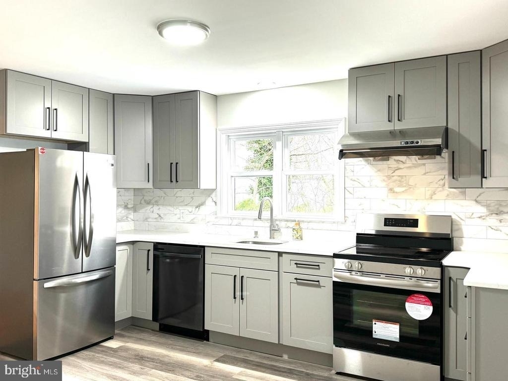 192 Woodland Avenue - Photo 2