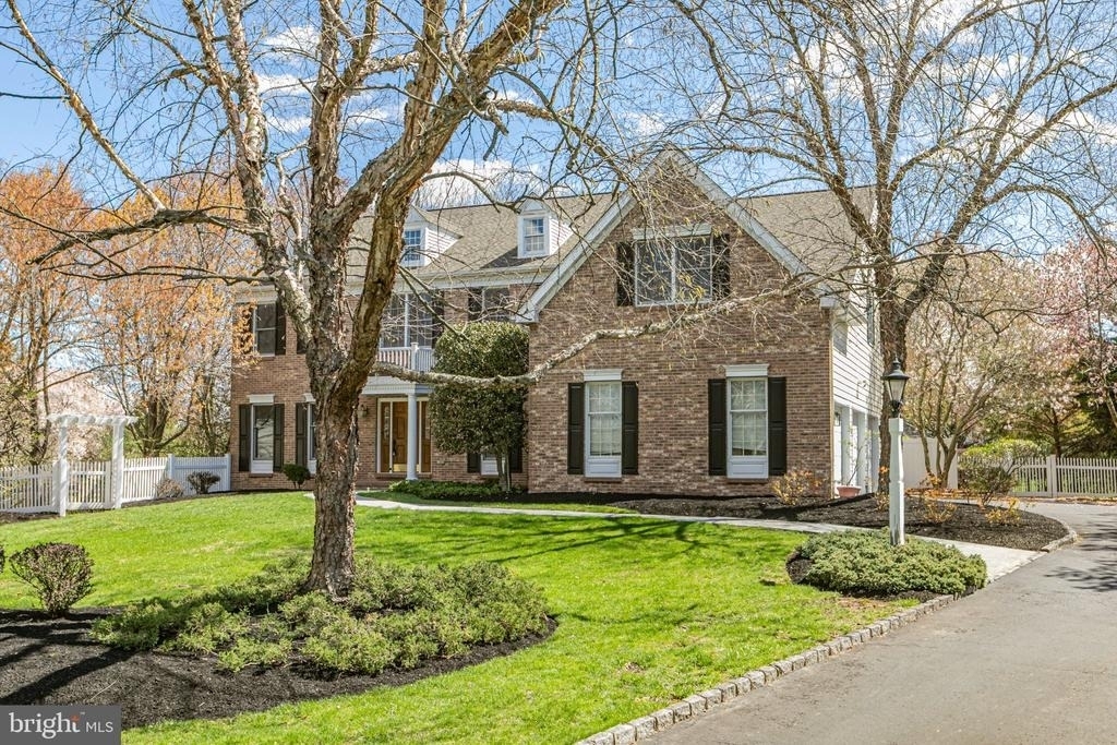 497 Christopher Drive - Photo 2