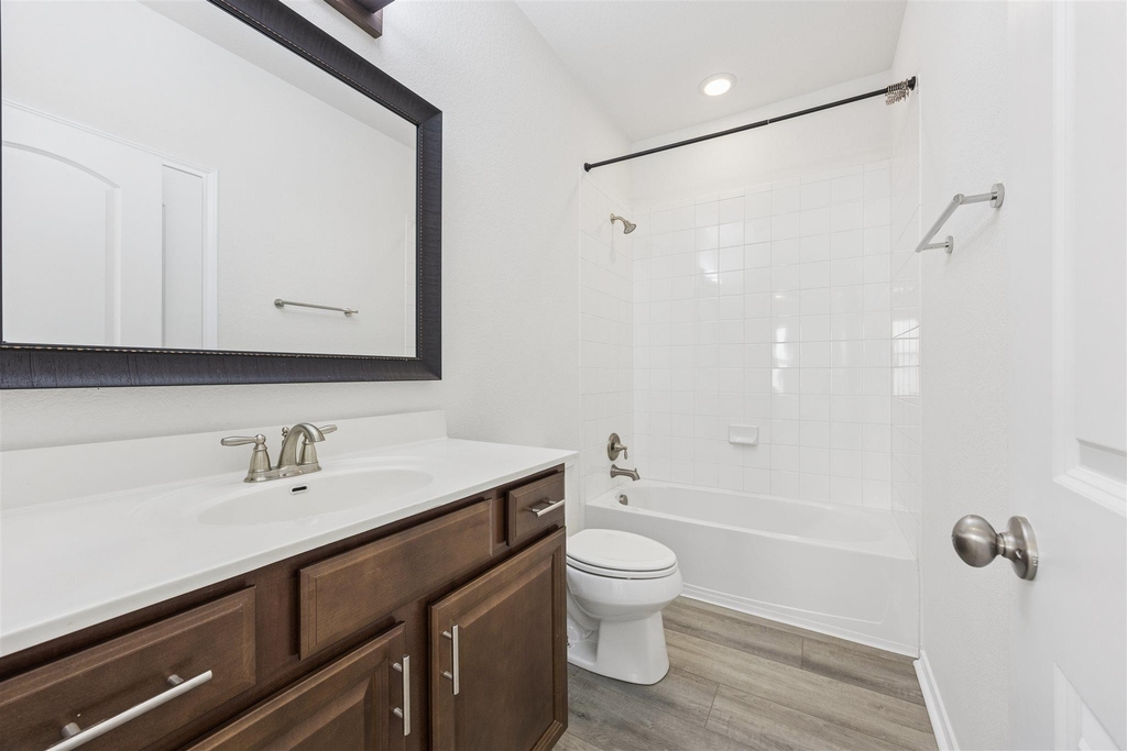6401 Graymont Dr - Photo 8