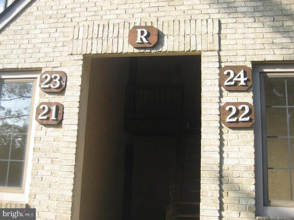 24 Neville Court - Photo 1