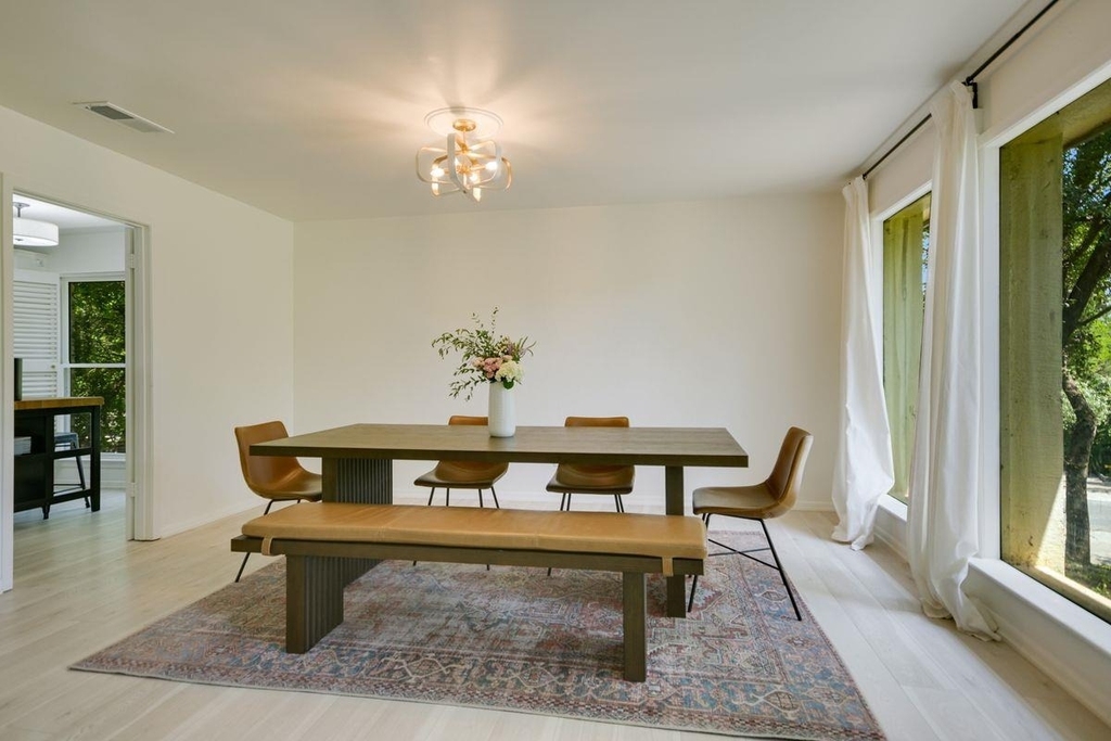2412 Deer Pass - Photo 5
