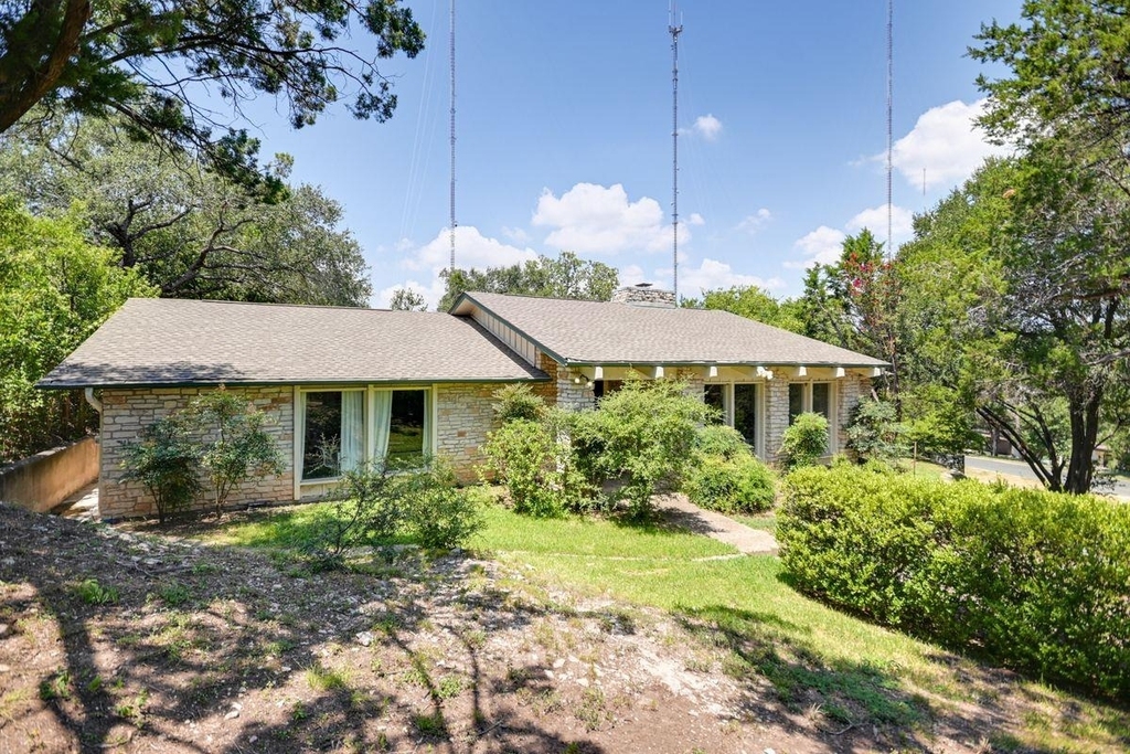 2412 Deer Pass - Photo 2