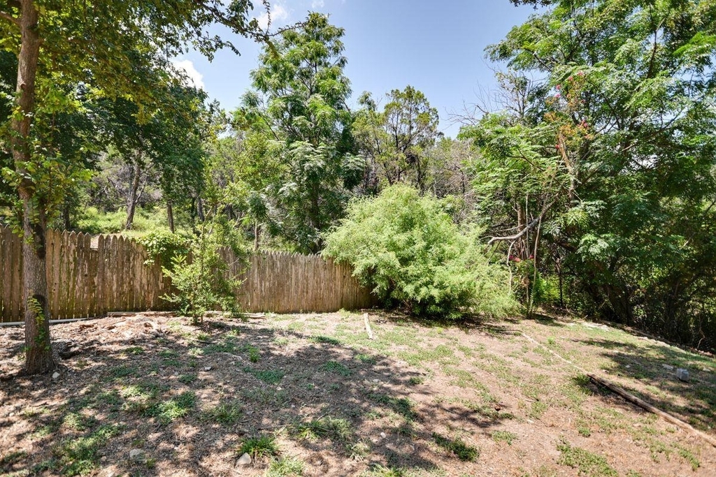 2412 Deer Pass - Photo 18