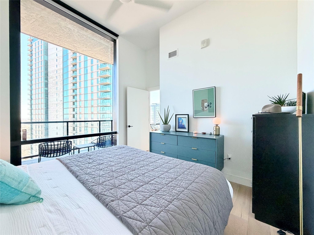 70 Rainey St - Photo 14
