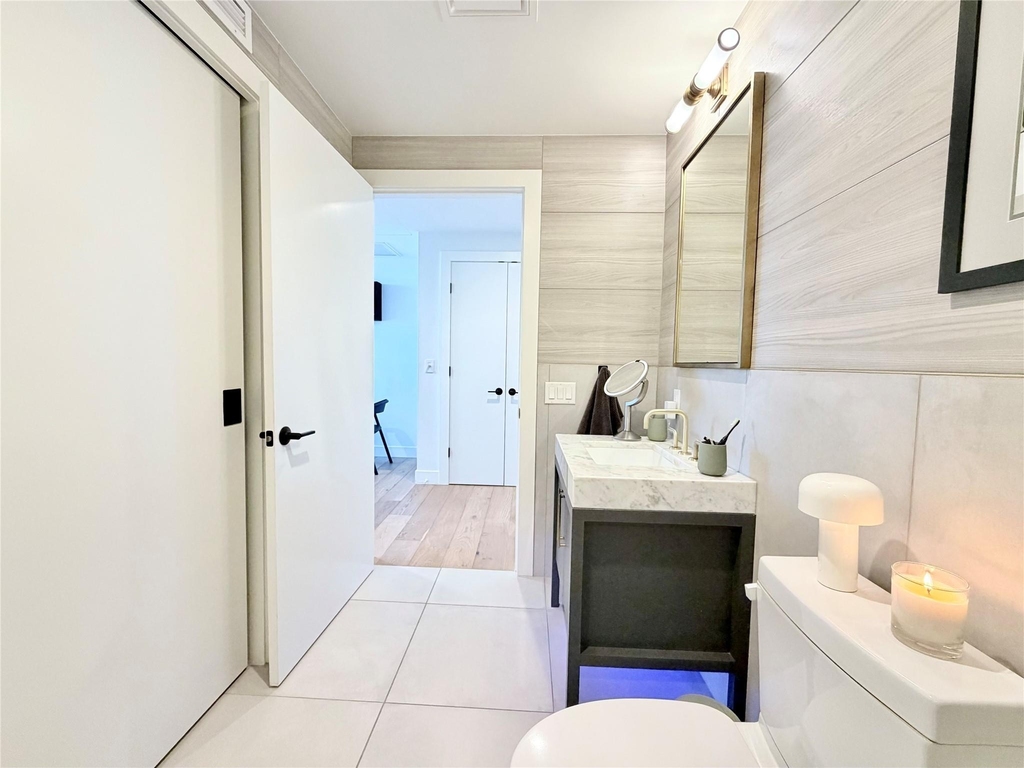 70 Rainey St - Photo 18
