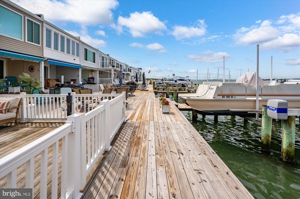617 Bayshore Drive - Photo 3