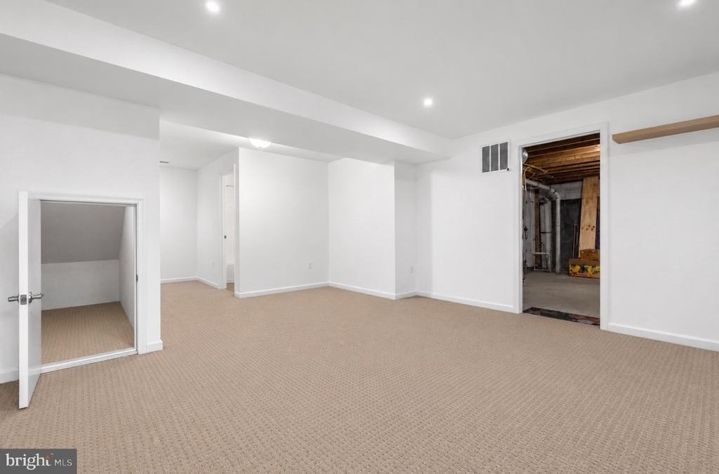 9448 Alloway Drive - Photo 25