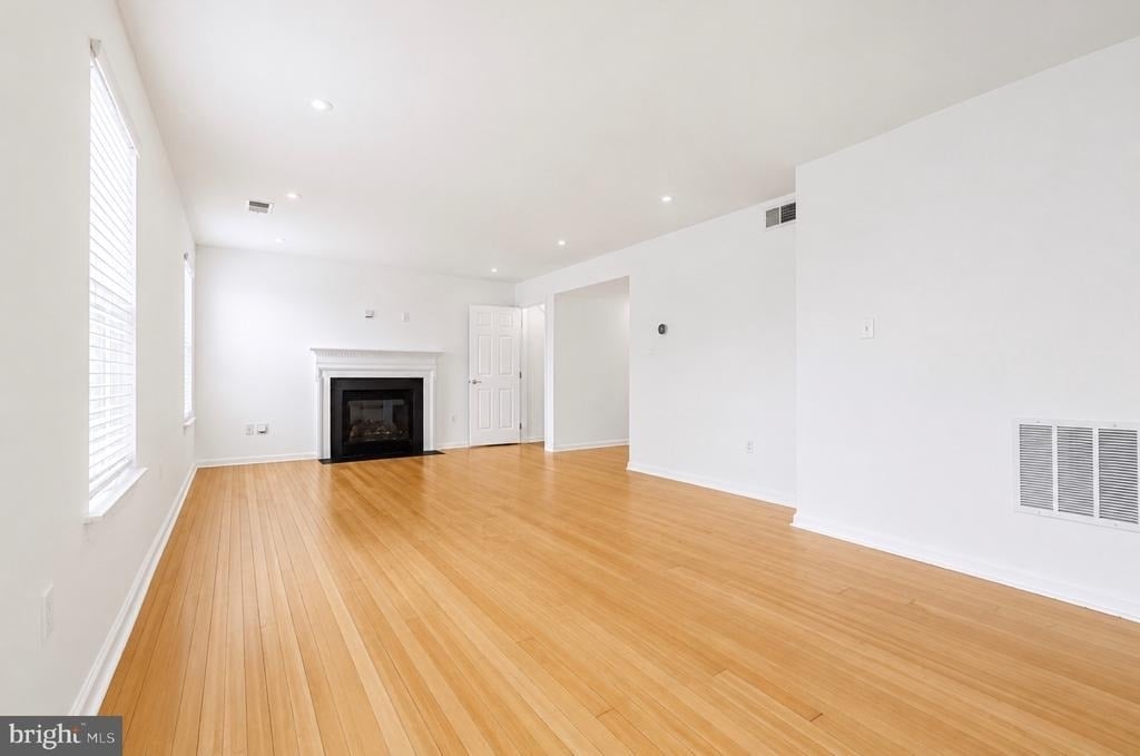 9448 Alloway Drive - Photo 5