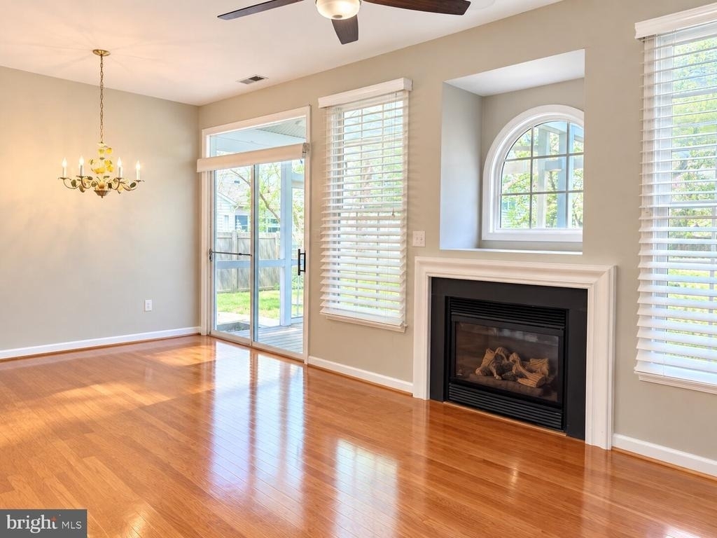 28492 Woods Drive - Photo 4