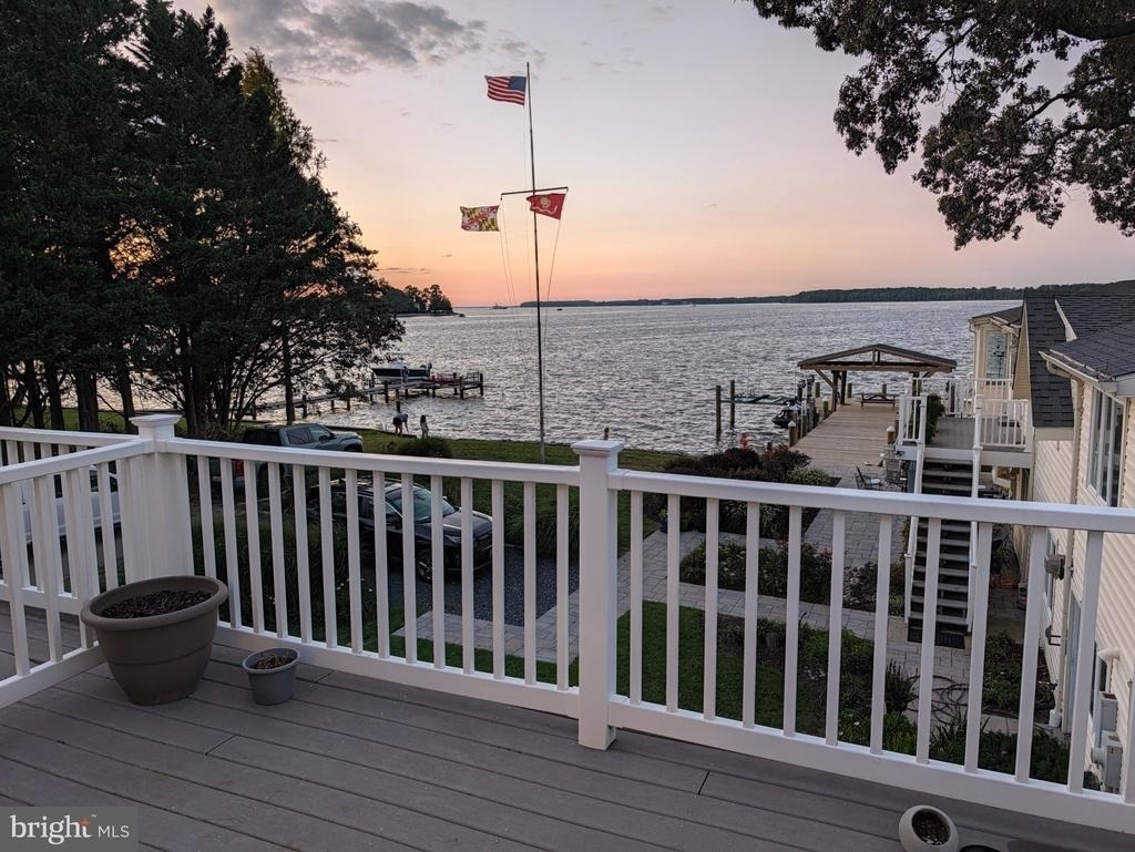 7491 Beach Avenue - Photo 23