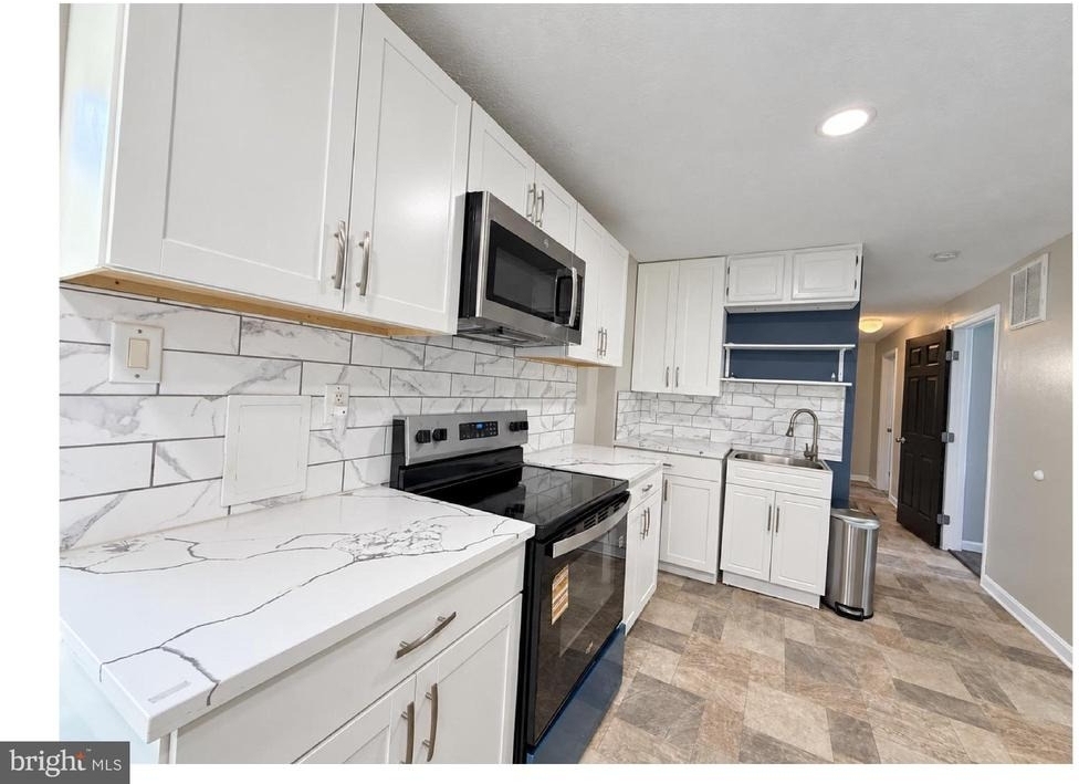22254 Linwood Way - Photo 1