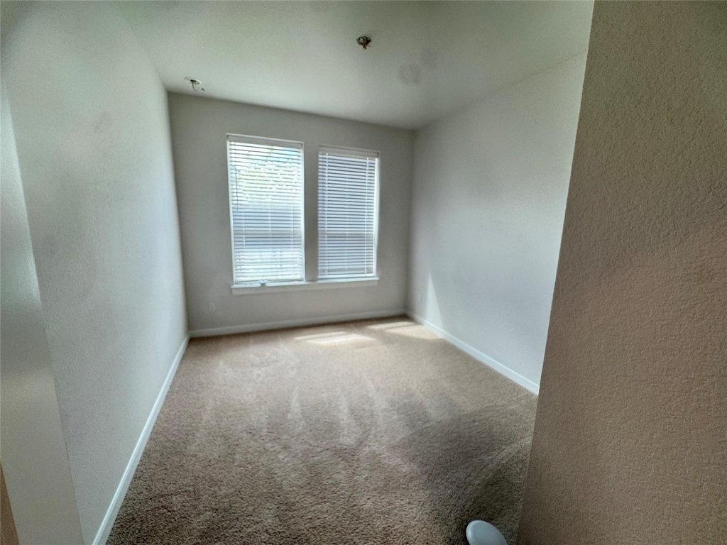 108 Sorghum Dr - Photo 20