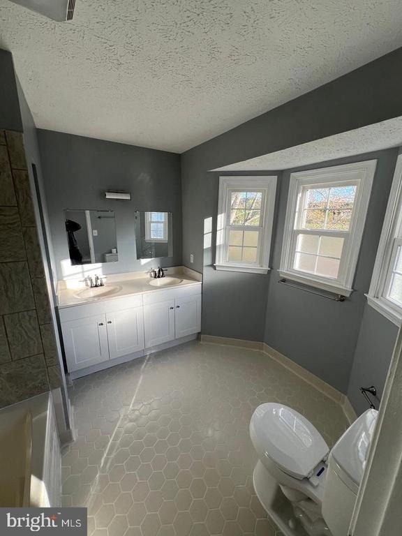 22131 Saint Josephs Circle - Photo 2