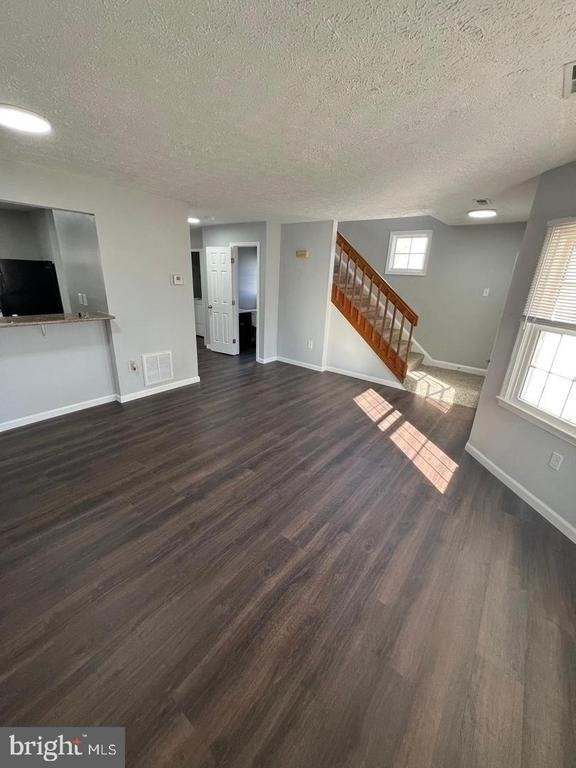 22131 Saint Josephs Circle - Photo 4