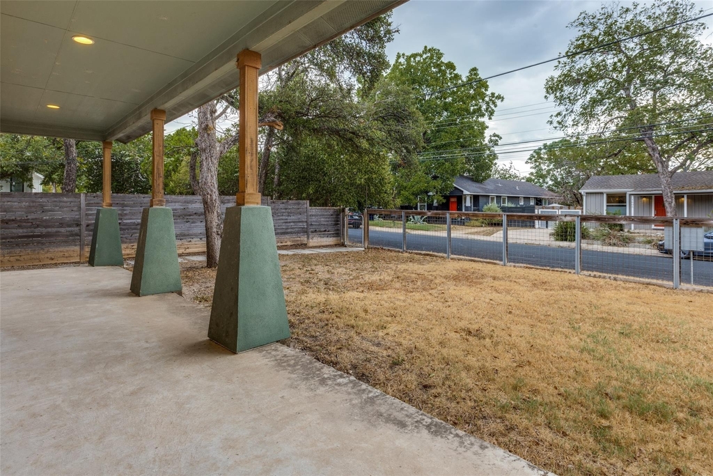 1604 Walnut Ave - Photo 4