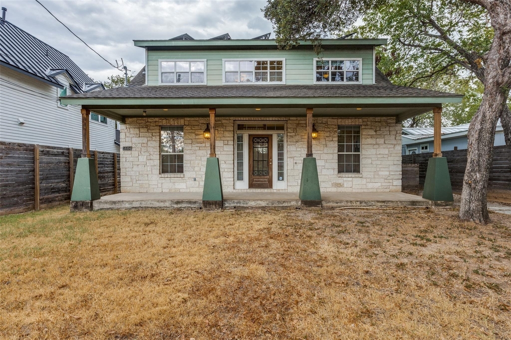1604 Walnut Ave - Photo 0