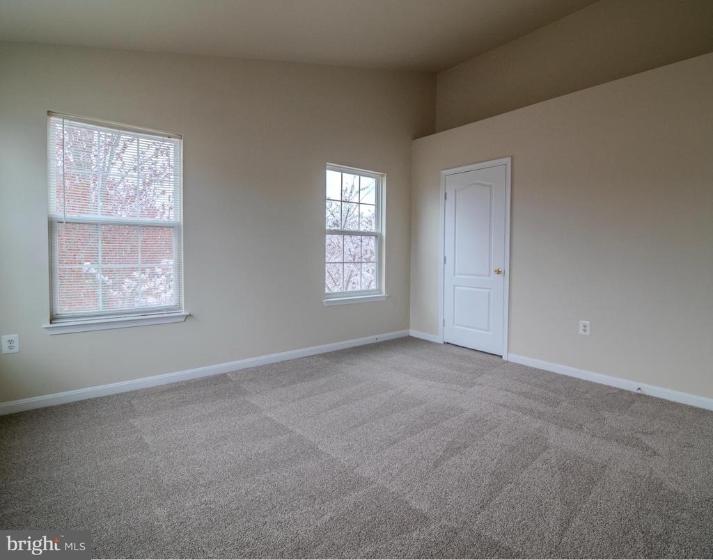 15518 Kennett Square Way - Photo 2