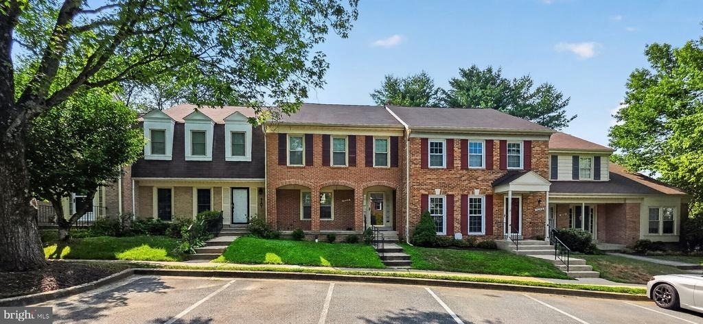 9205 Gatewater - Photo 1