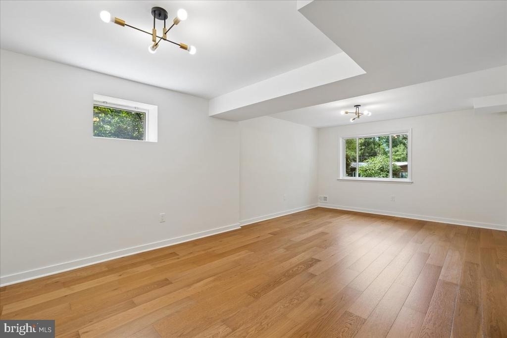6403 W Halbert Road - Photo 12