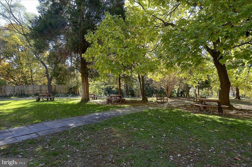 6403 W Halbert Road - Photo 24
