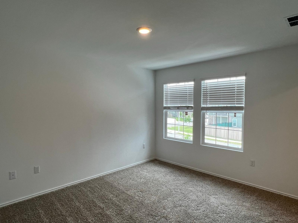 12204 Scarlet Sleeve Way - Photo 7