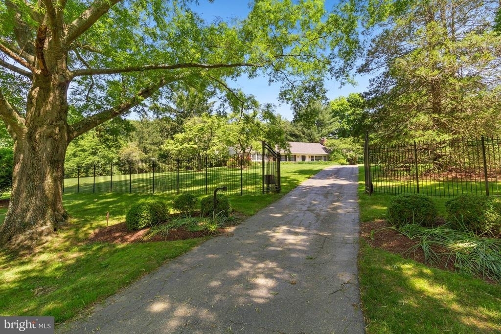 11009 Cripplegate Road - Photo 25