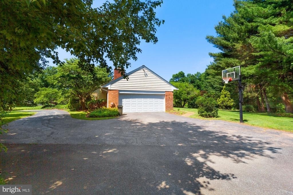 11009 Cripplegate Road - Photo 28