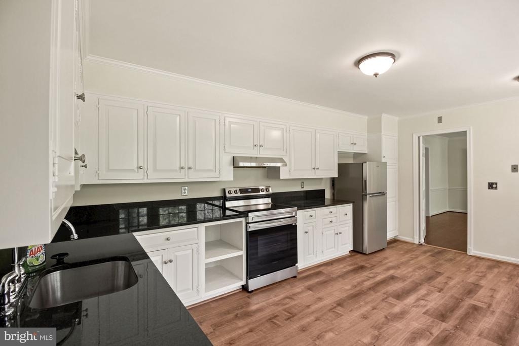 11009 Cripplegate Road - Photo 6