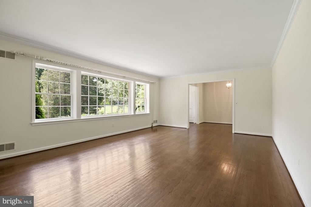 11009 Cripplegate Road - Photo 2