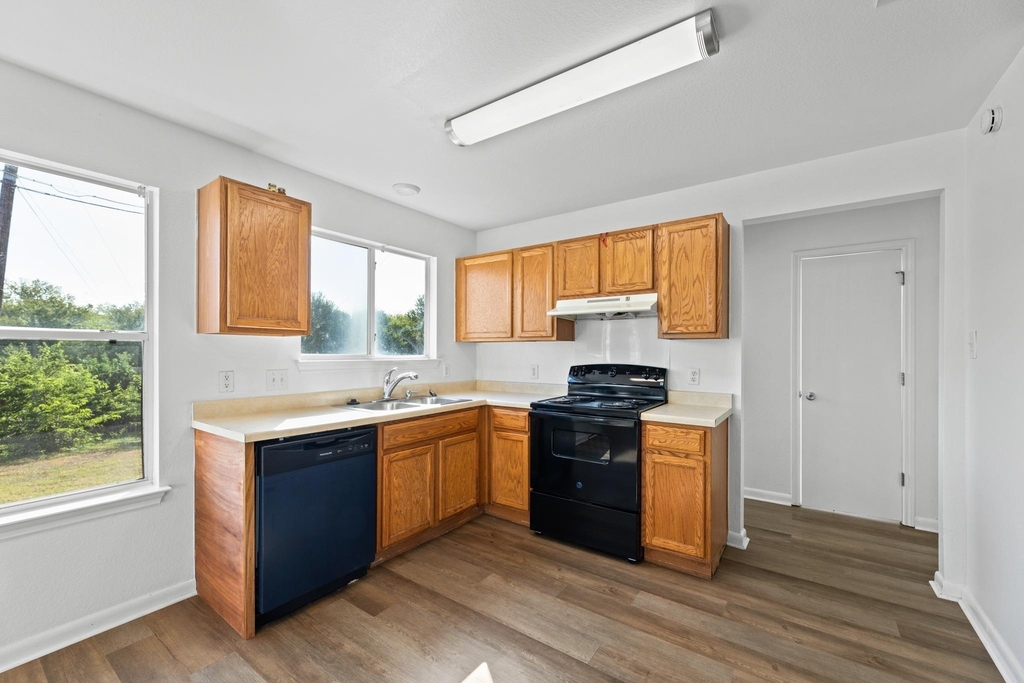 722 Lavaca Loop - Photo 13