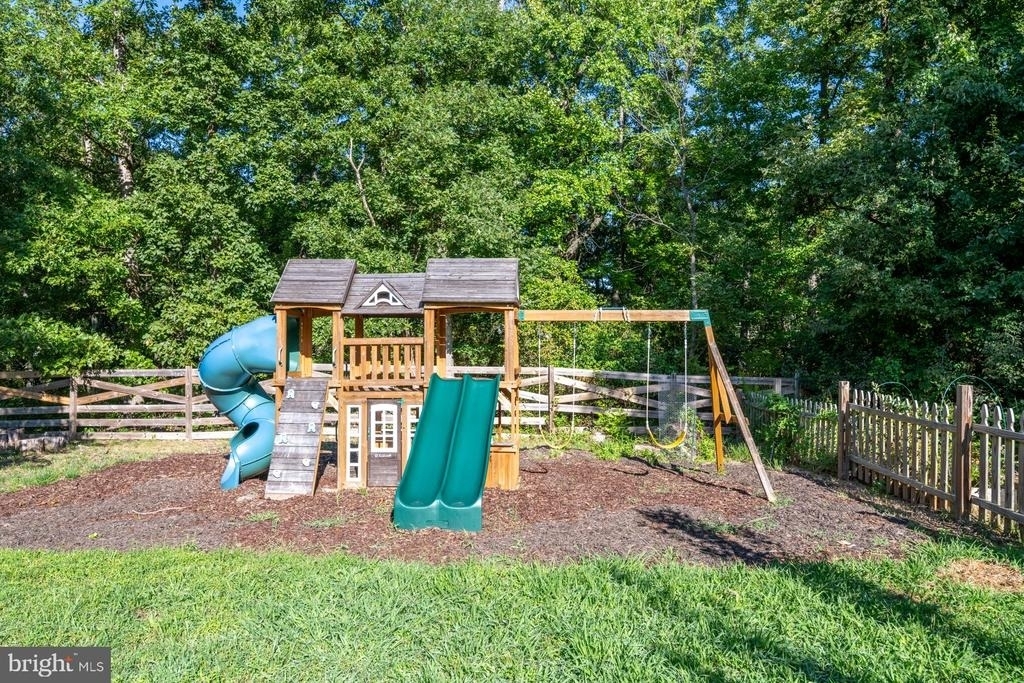 7727 Laytonia Drive - Photo 34