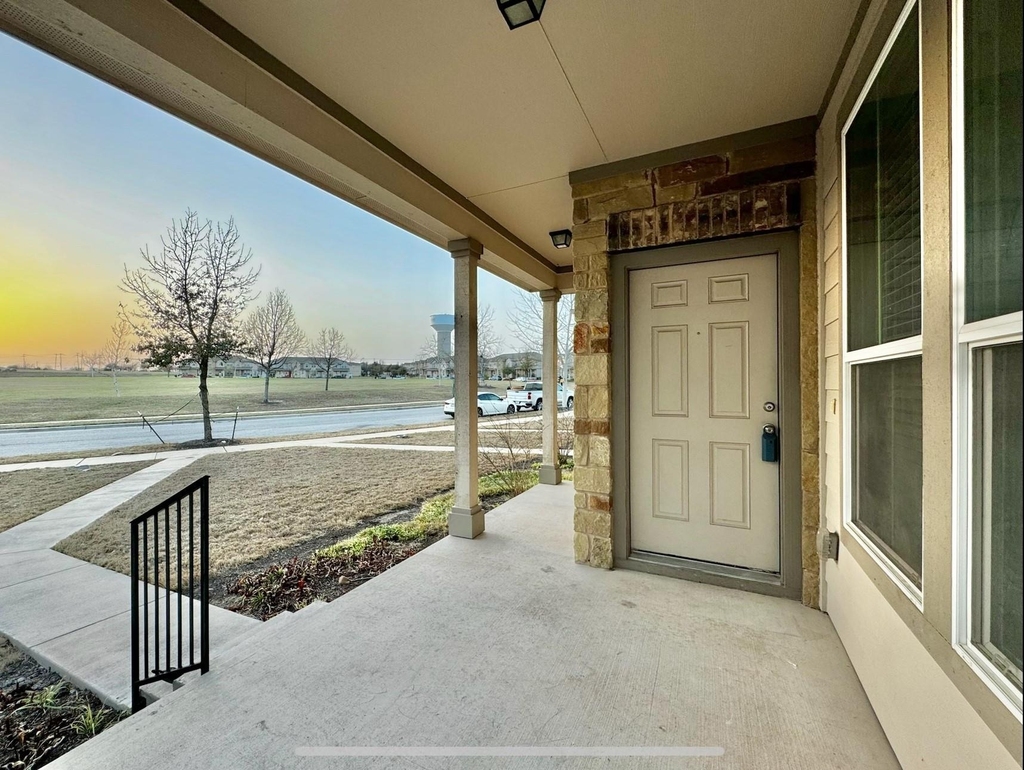 417 Katmai Cir - Photo 1