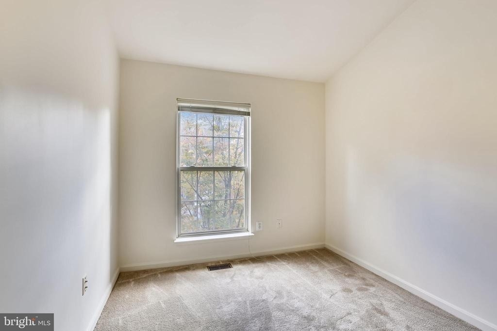 20606 Duck Pond Place - Photo 6