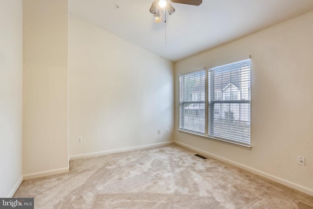 20606 Duck Pond Place - Photo 10