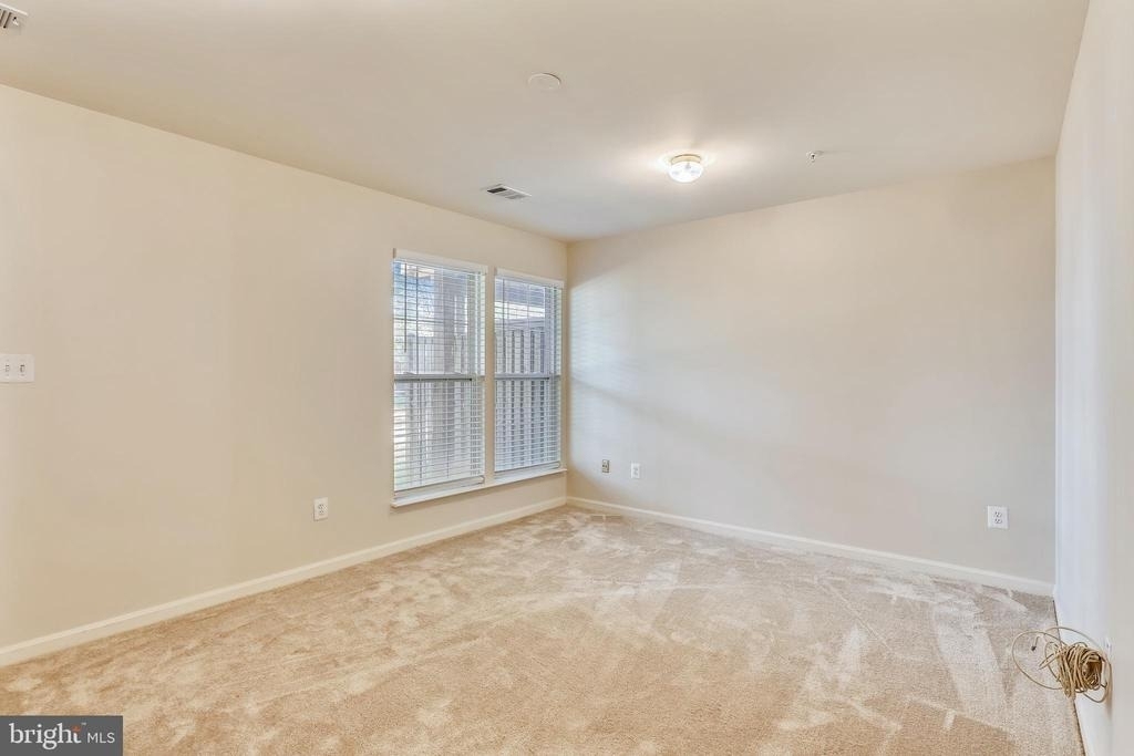 20606 Duck Pond Place - Photo 18