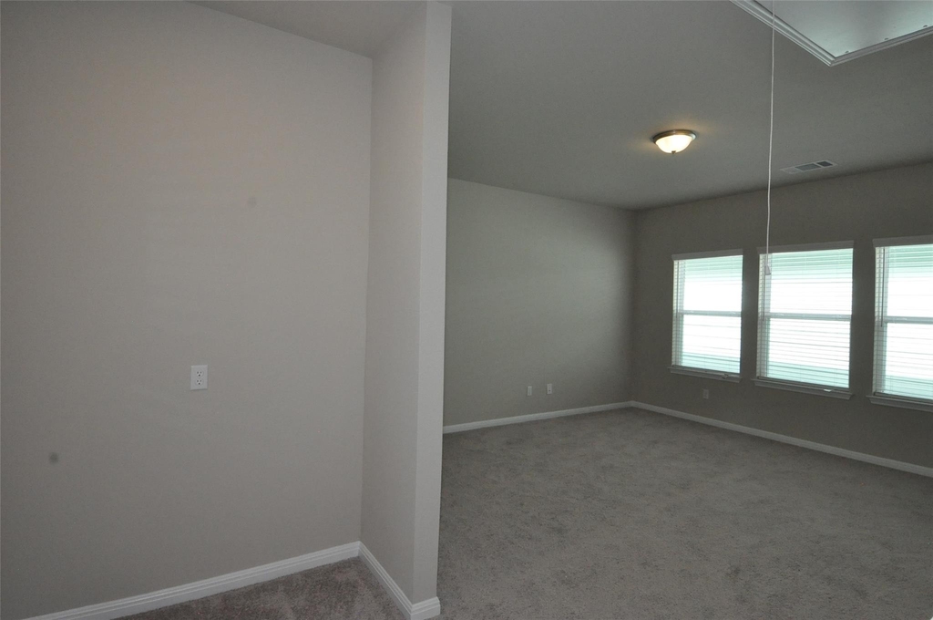1621 Bella Dr - Photo 20