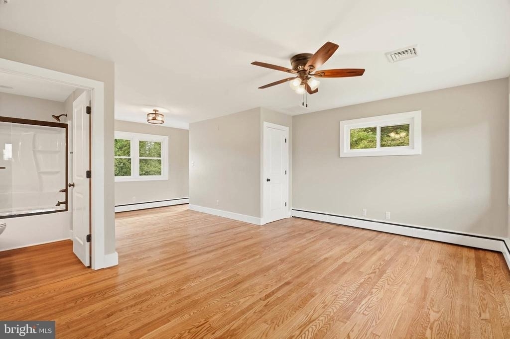 8643 Ridge Road - Photo 4