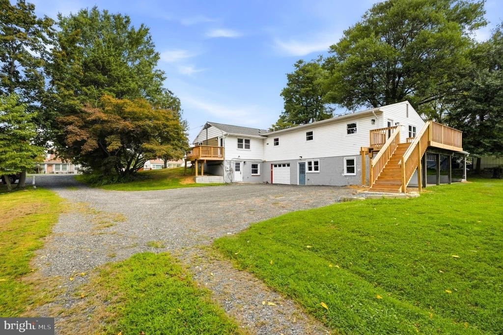 8643 Ridge Road - Photo 33