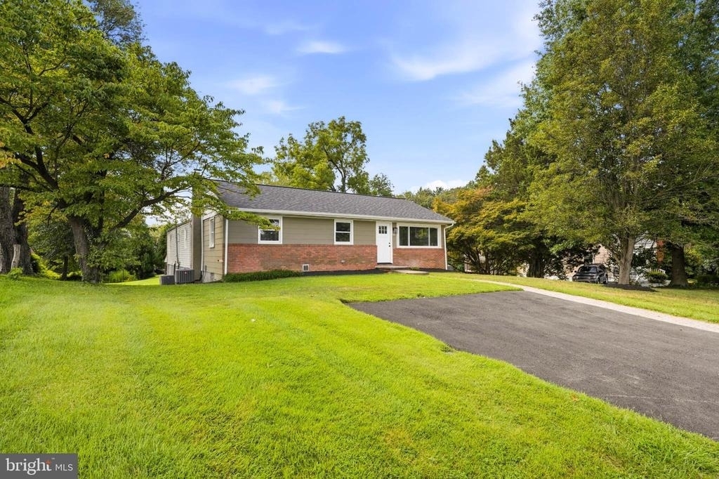 8643 Ridge Road - Photo 2
