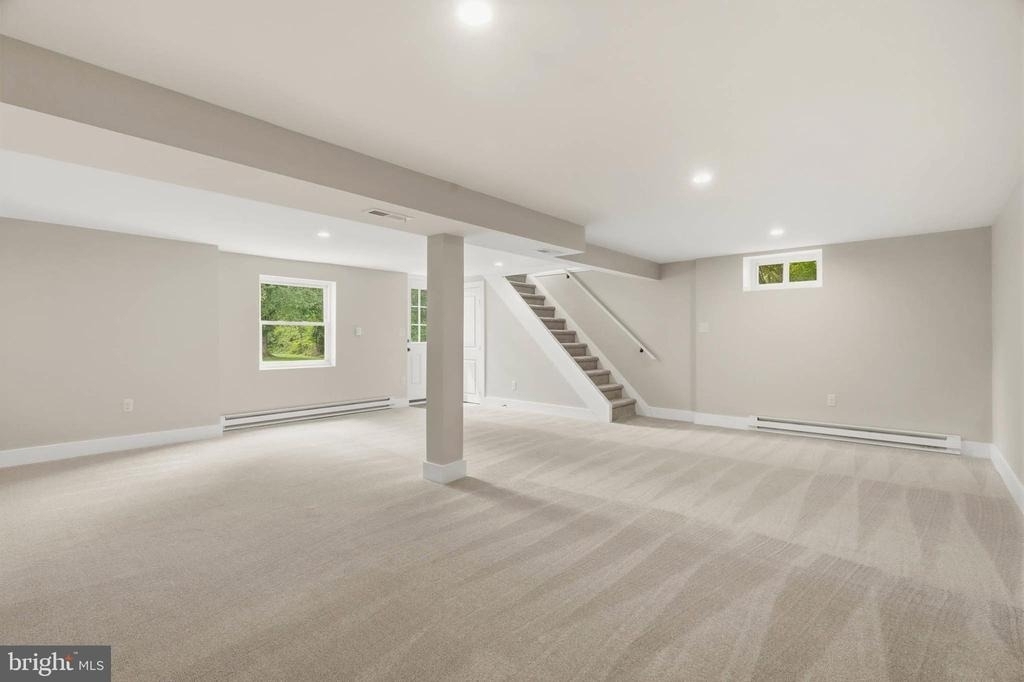 8643 Ridge Road - Photo 24