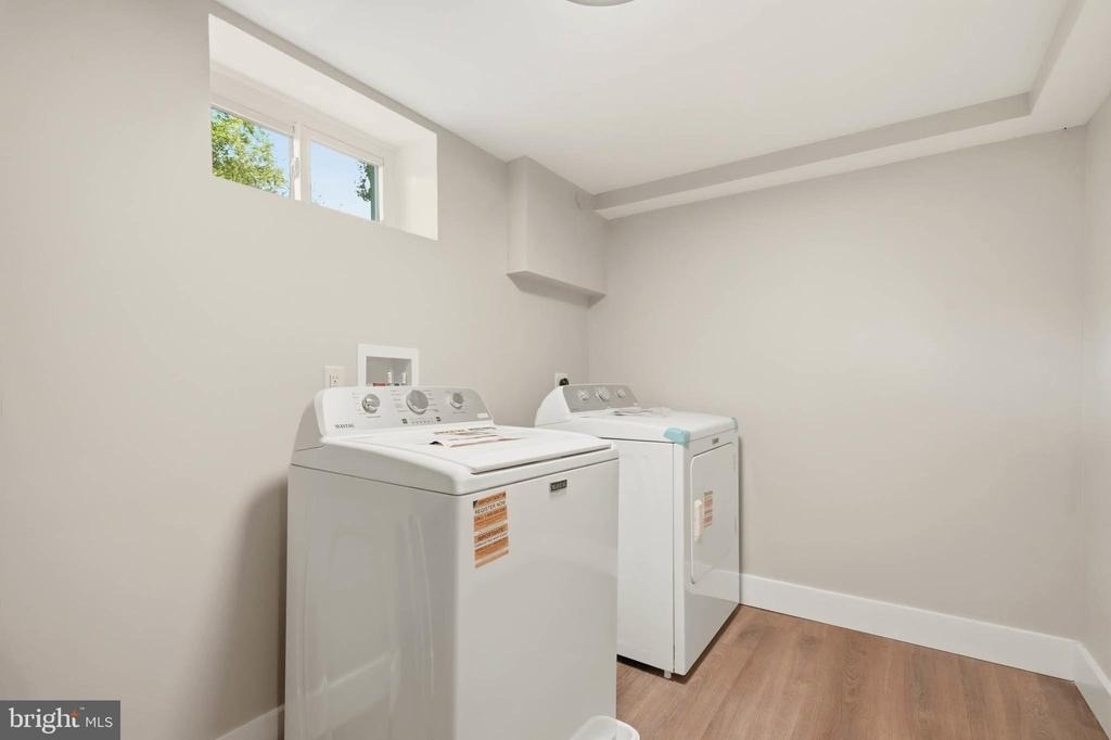 8643 Ridge Road - Photo 32