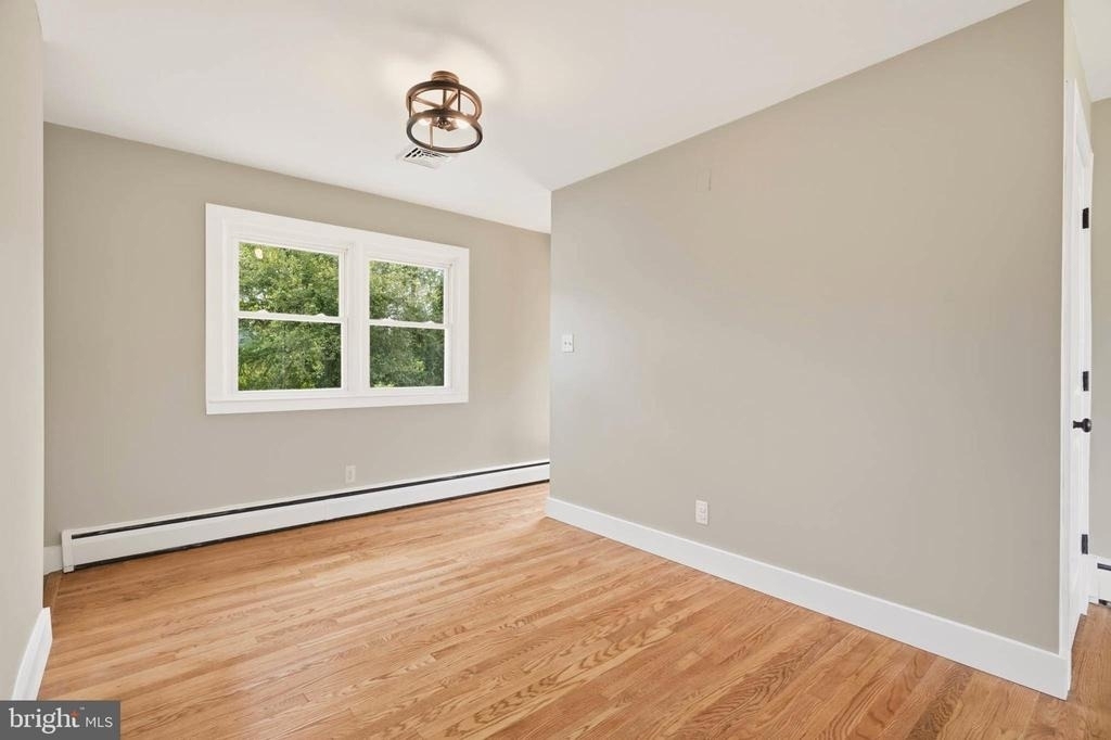 8643 Ridge Road - Photo 8