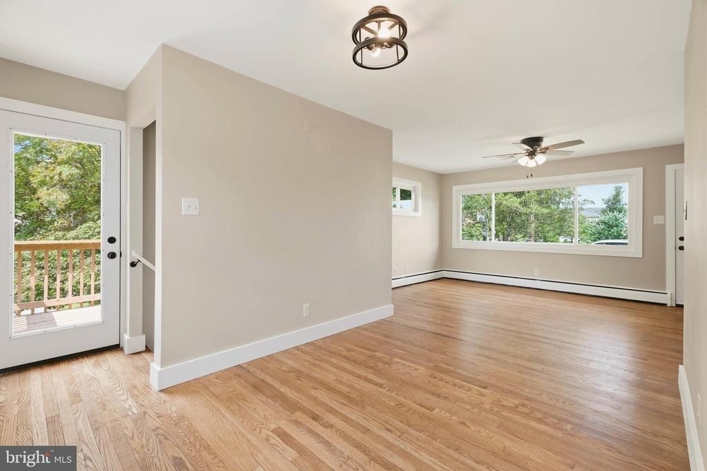 8643 Ridge Road - Photo 9