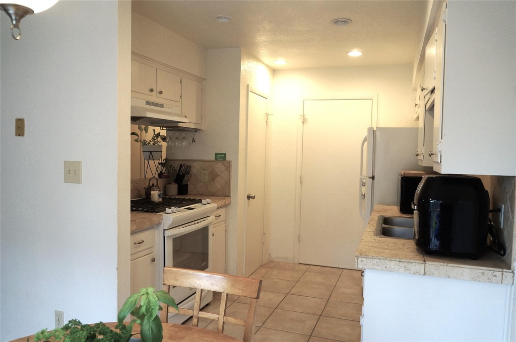 4904 Smokey Vly - Photo 7