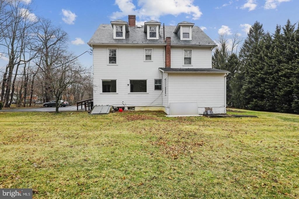 707 N Hickory Avenue - Photo 23